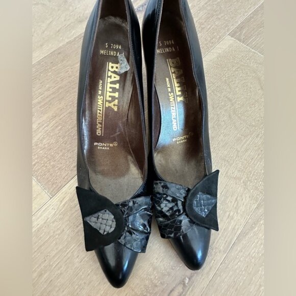 Vintage 80"s Bally of Switzerland Melinda Pointed Toe Patent Leather Heel - Picture 1 of 5